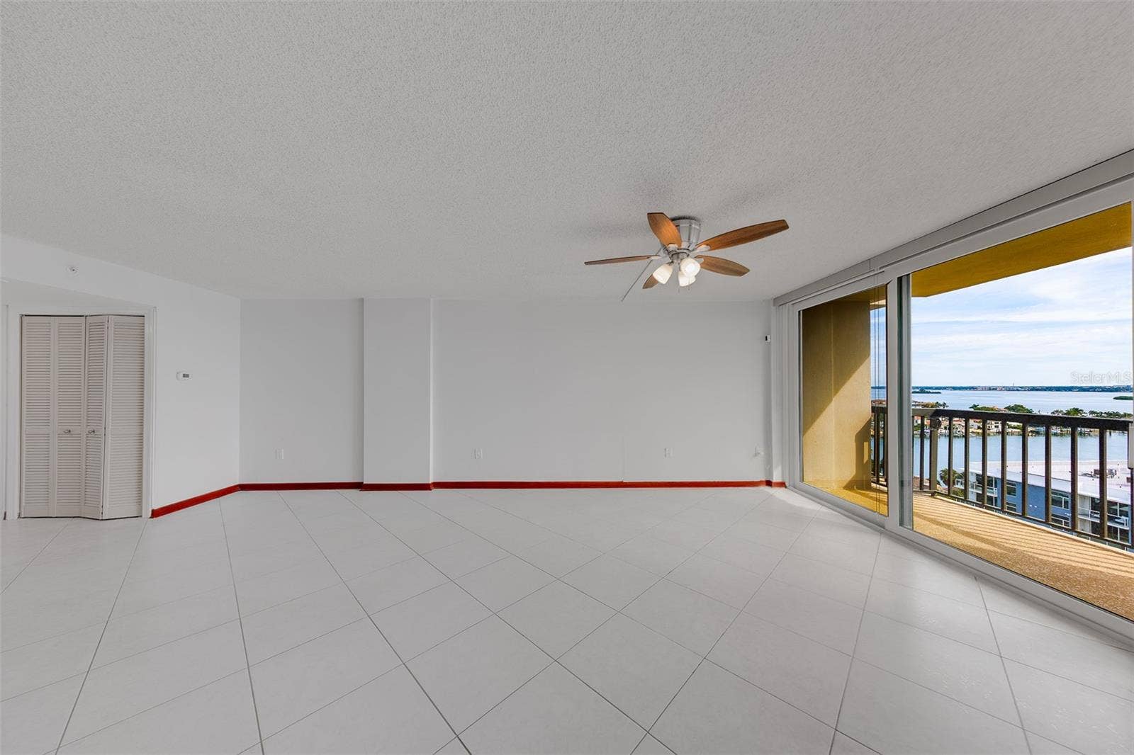 400 ISLAND WAY, #1109, Clearwater, FL 33767 400 ISLAND WAY, #1109, Clearwater, FL 33767