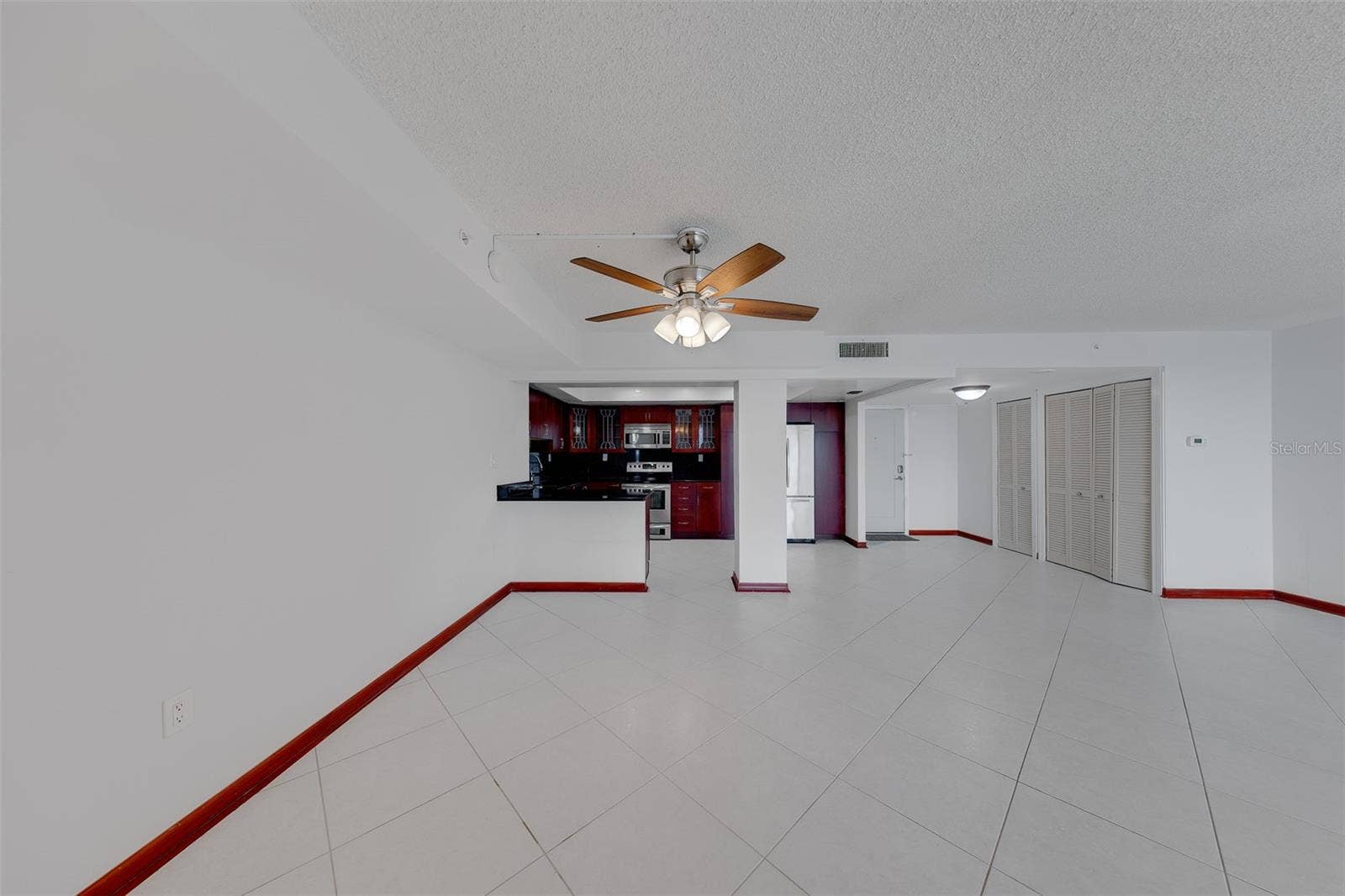 400 ISLAND WAY, #1109, Clearwater, FL 33767 400 ISLAND WAY, #1109, Clearwater, FL 33767