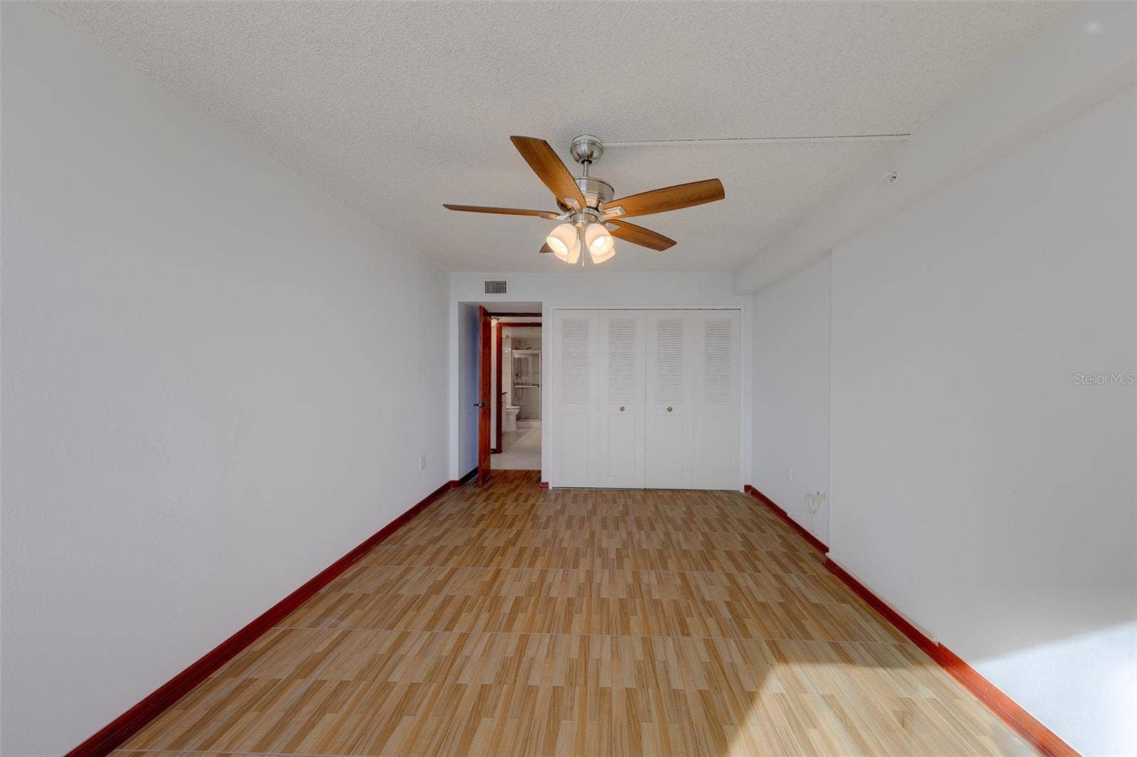 400 ISLAND WAY, #1109, Clearwater, FL 33767 400 ISLAND WAY, #1109, Clearwater, FL 33767