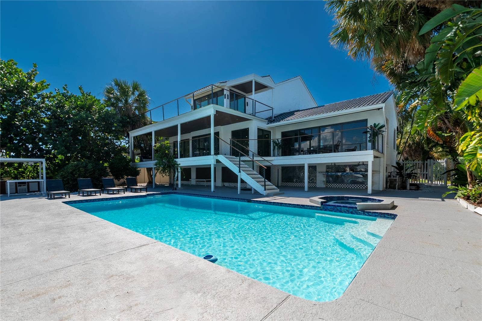 807 2ND AVENUE S, Tierra Verde, FL 33715