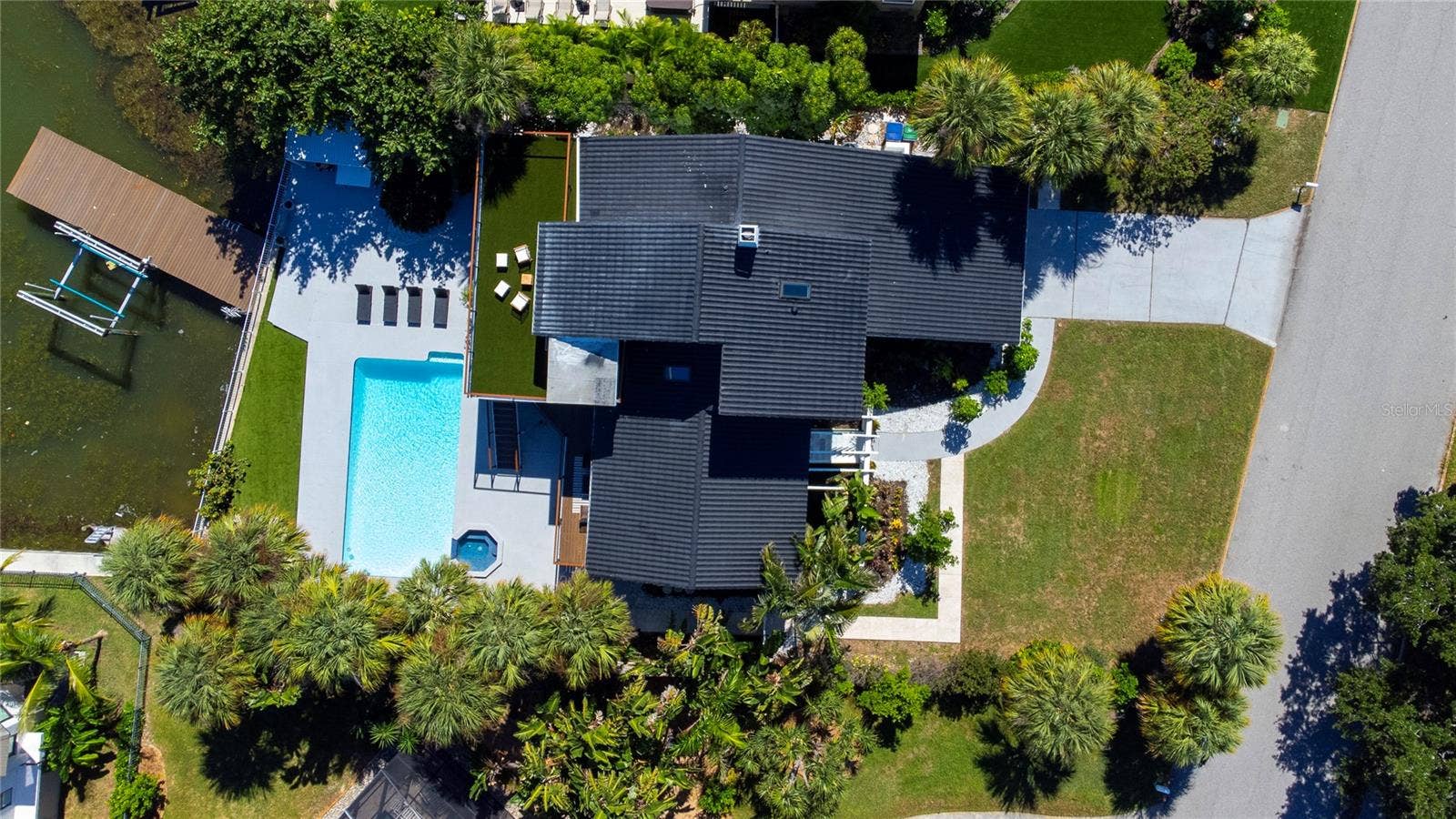 807 2ND AVENUE S, Tierra Verde, FL 33715