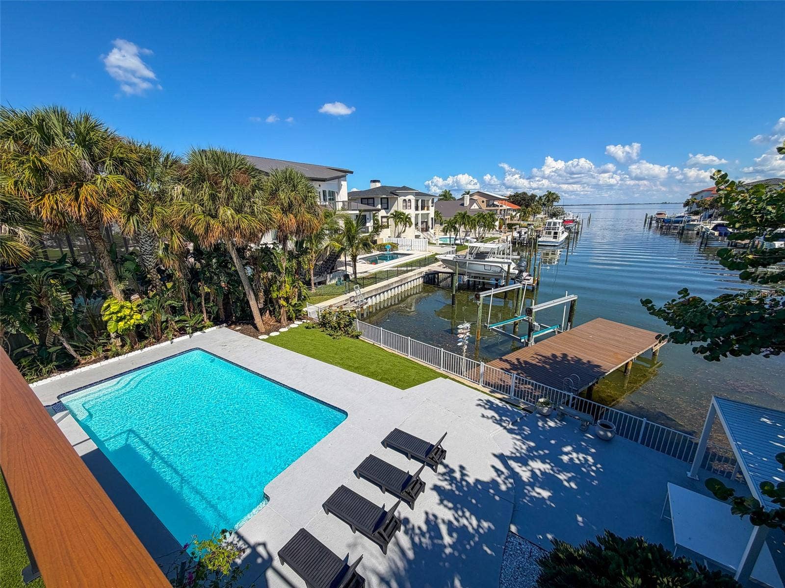 807 2ND AVENUE S, Tierra Verde, FL 33715