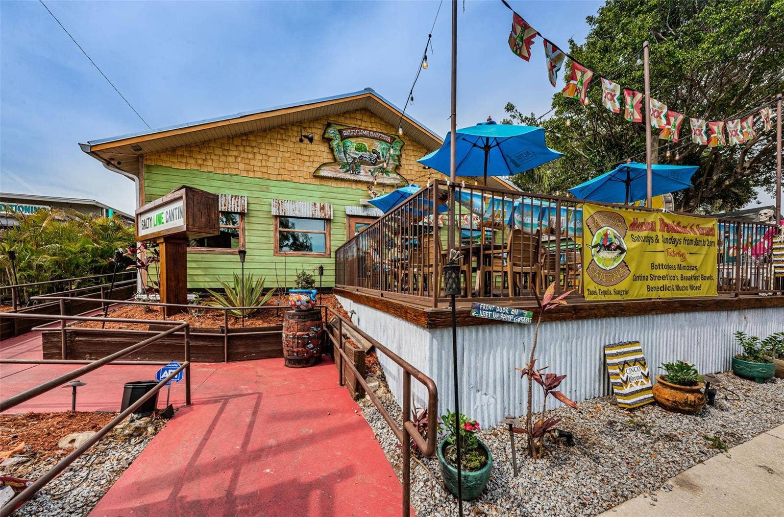 1402 NEBRASKA AVENUE, Palm Harbor, FL 34683 Walk to popular Mexican Restaurant