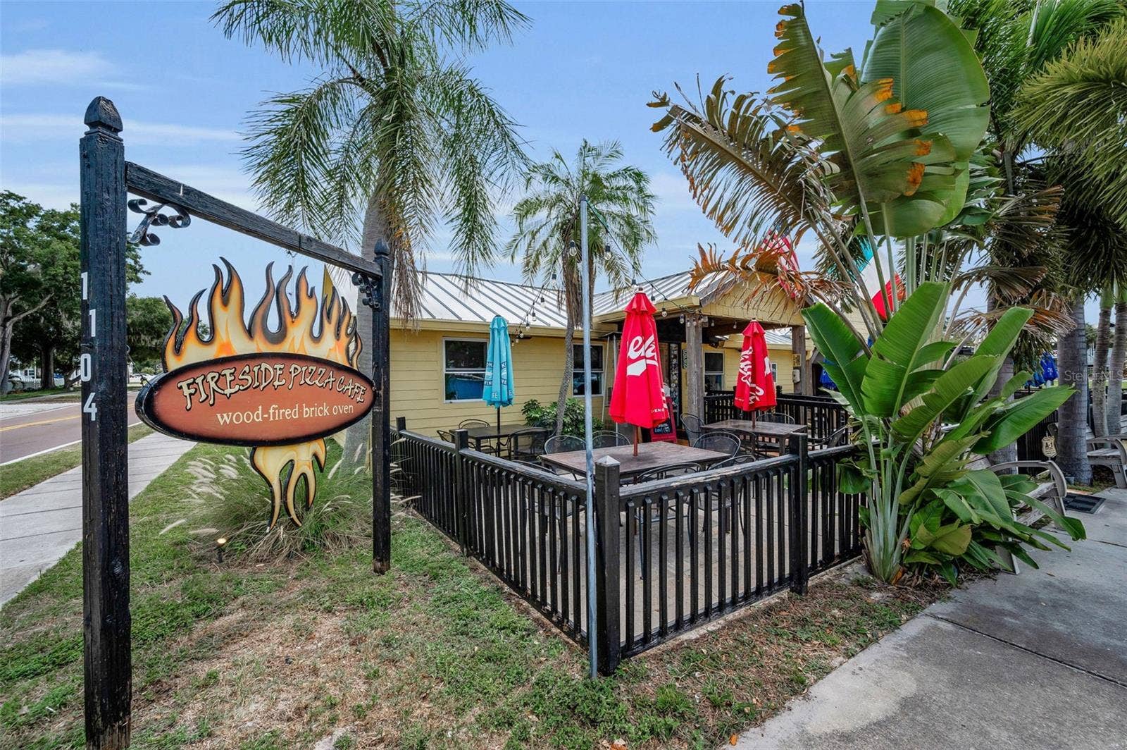1402 NEBRASKA AVENUE, Palm Harbor, FL 34683 Walk to Fireside Pizza