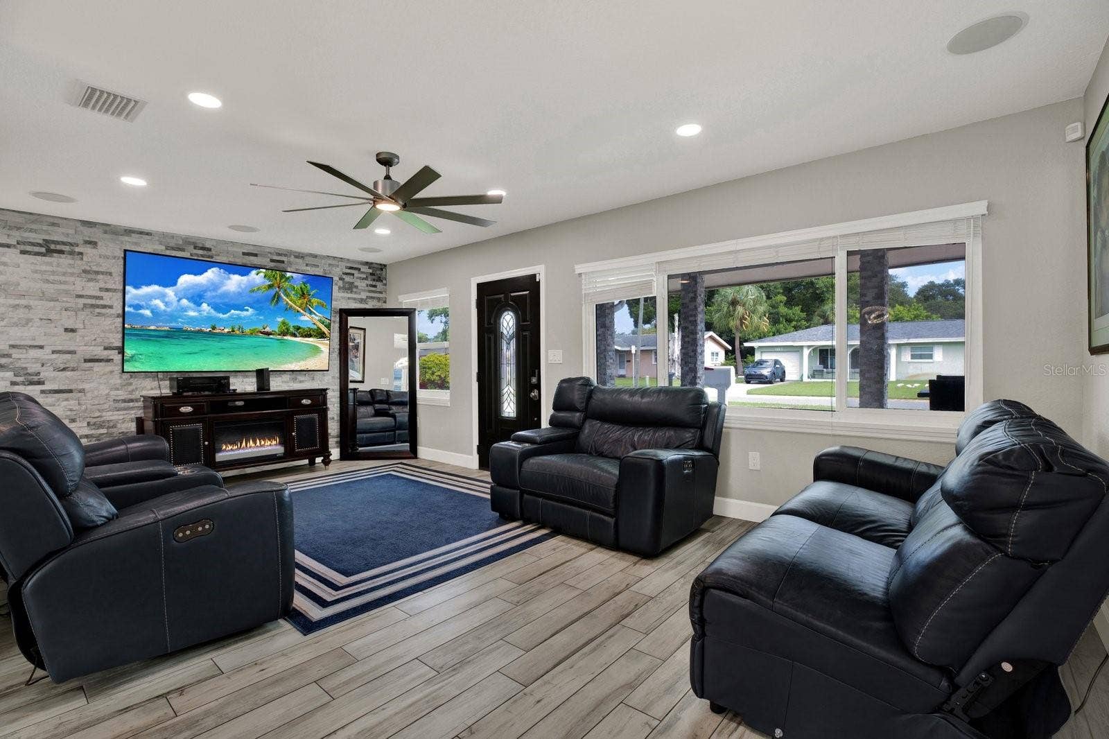 1000 59TH AVENUE S, St Petersburg, FL 33705
