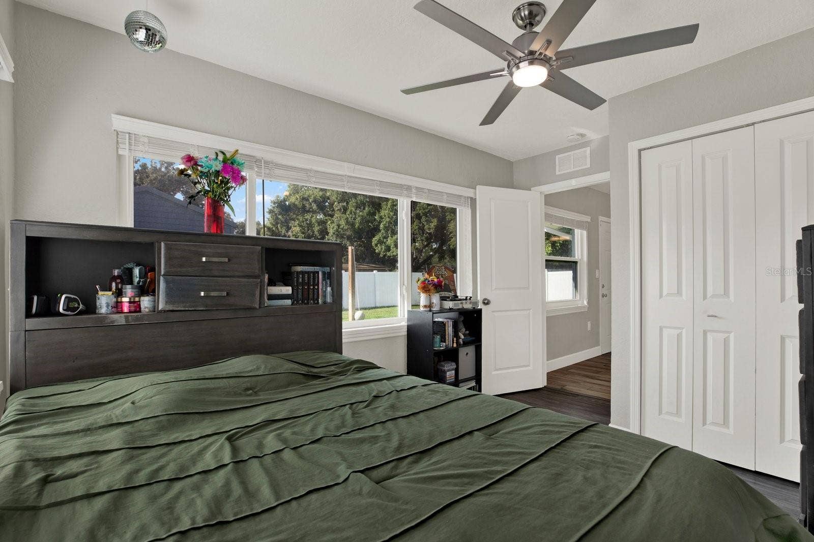 1000 59TH AVENUE S, St Petersburg, FL 33705
