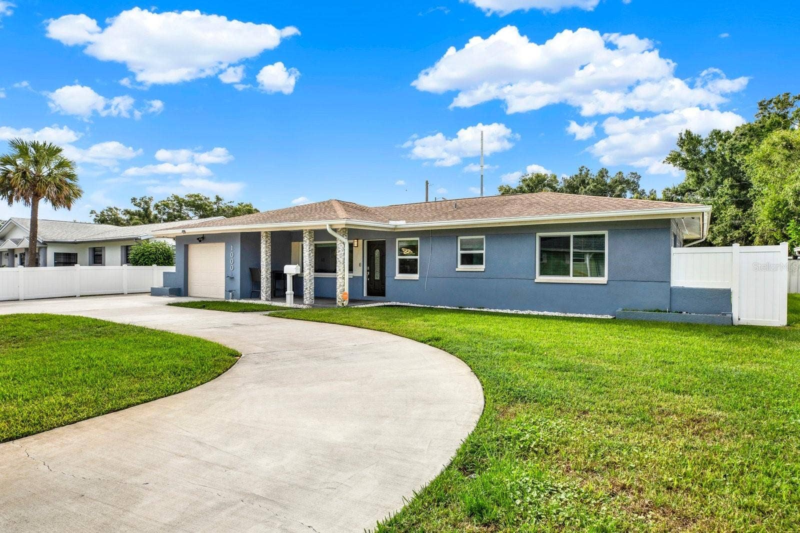 1000 59TH AVENUE S, St Petersburg, FL 33705
