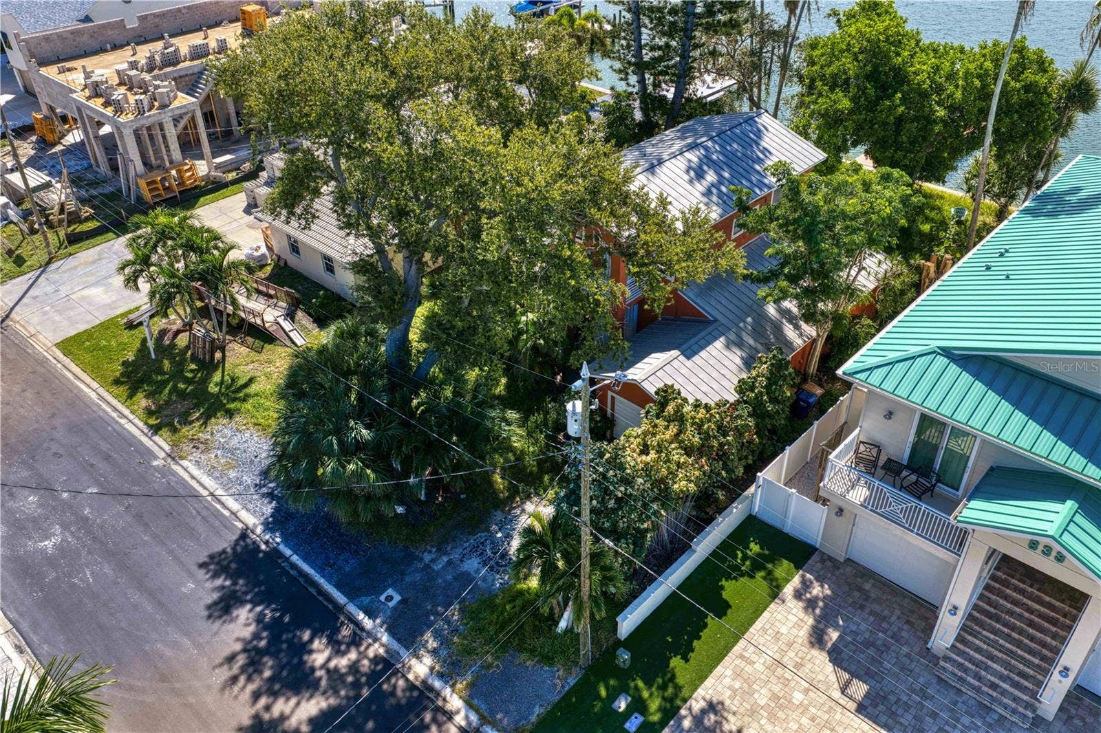 835 BAY POINT DRIVE, Madeira Beach, FL 33708