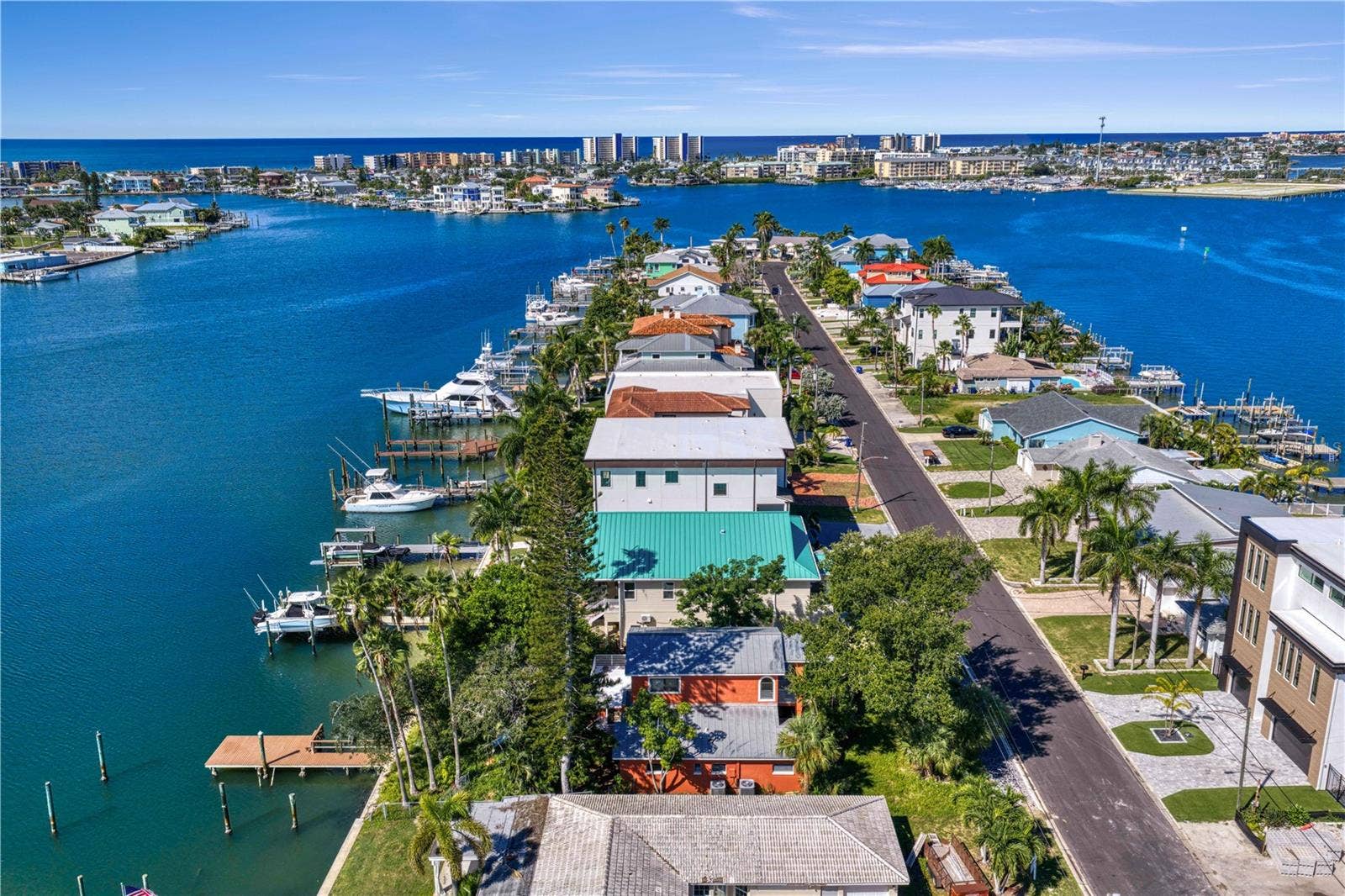835 BAY POINT DRIVE, Madeira Beach, FL 33708