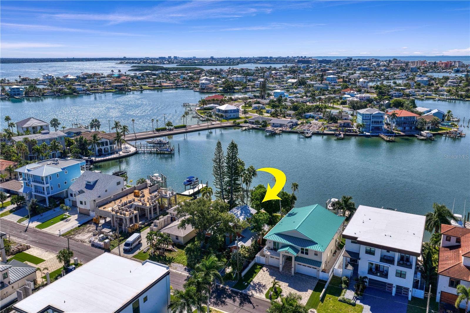 835 BAY POINT DRIVE, Madeira Beach, FL 33708