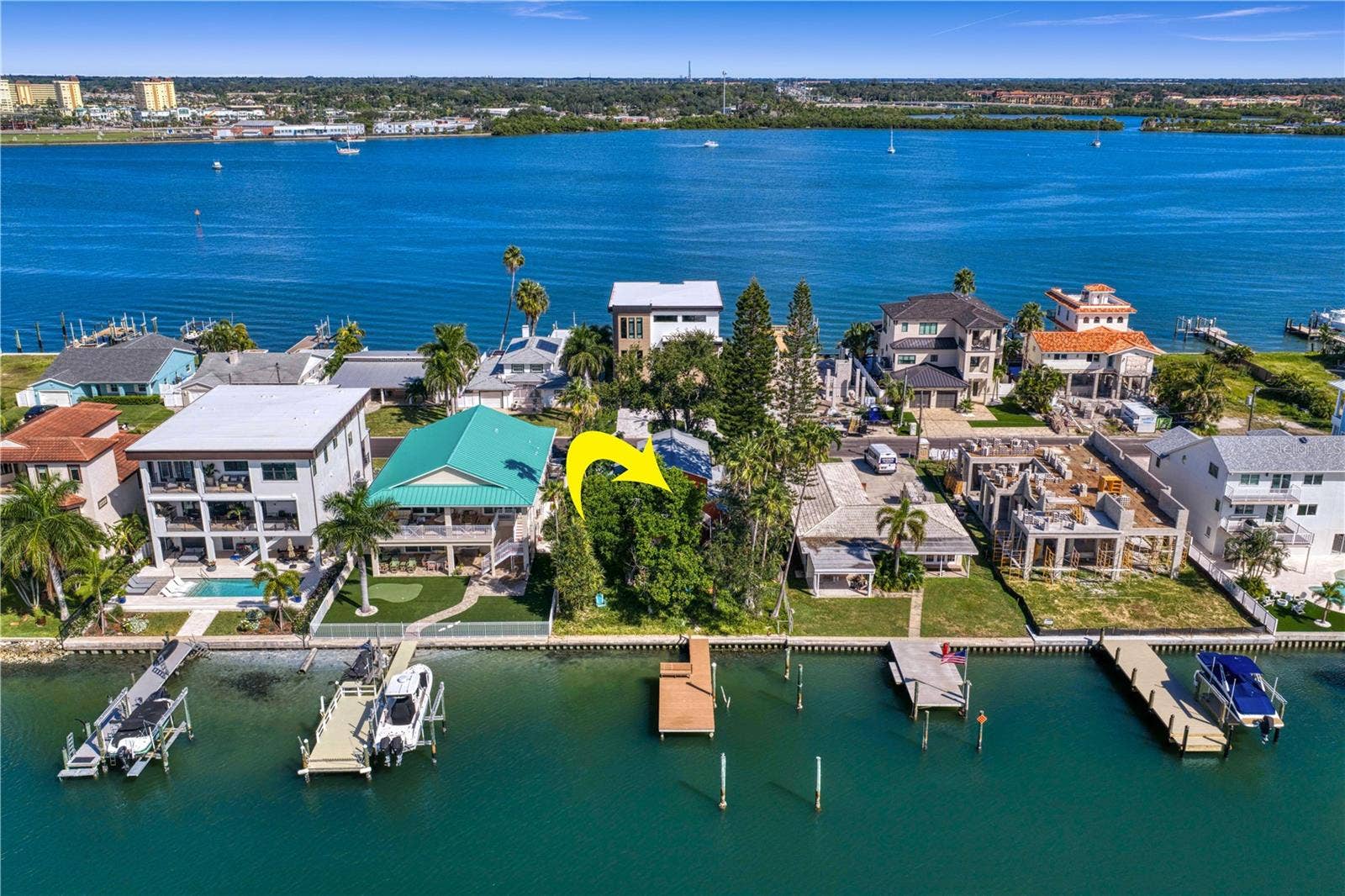 835 BAY POINT DRIVE, Madeira Beach, FL 33708