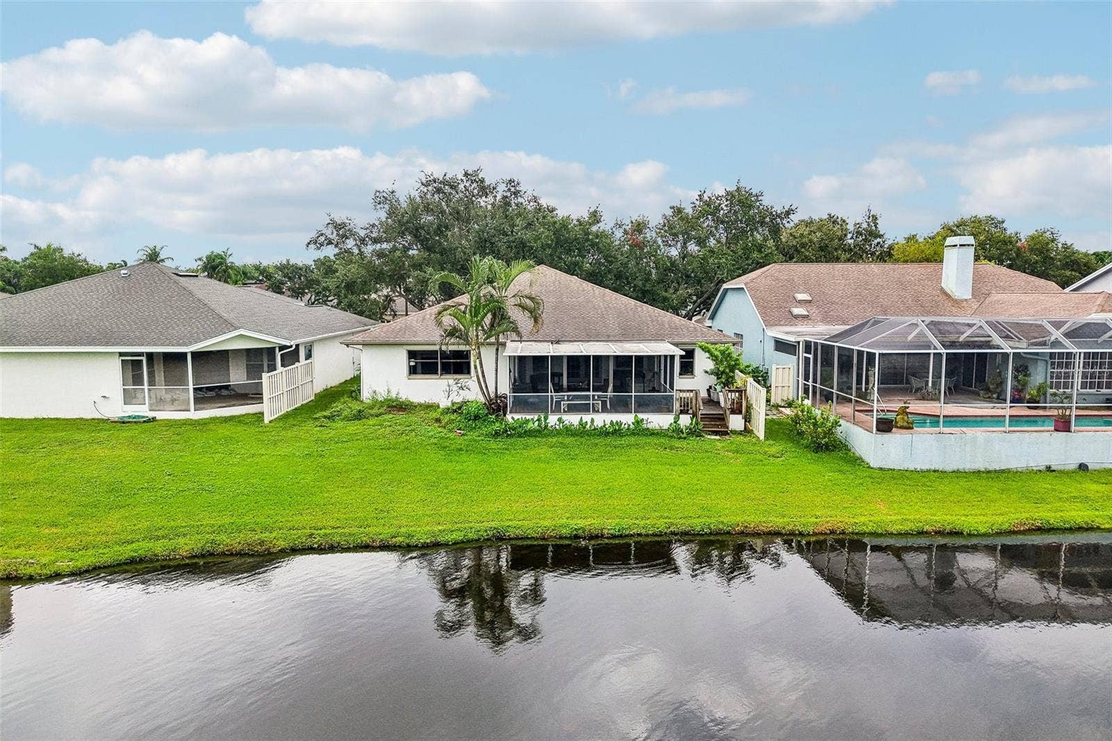 1175 SAN CARLOS AVENUE NE, St Petersburg, FL 33702
