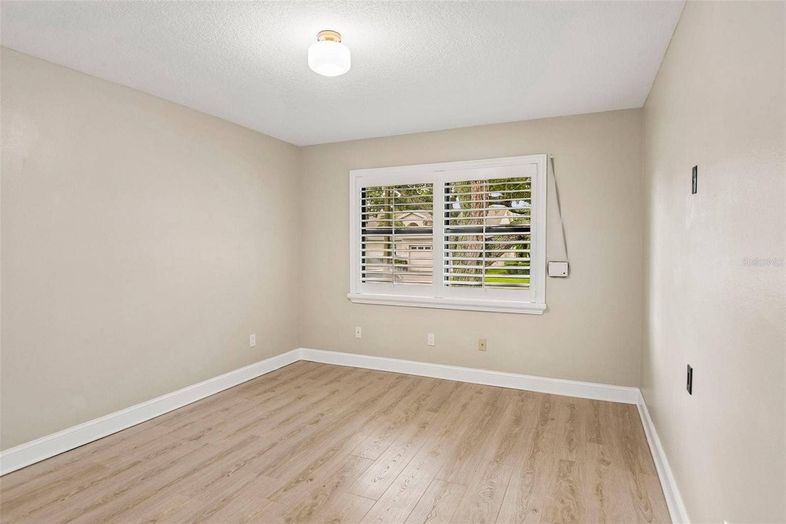 1175 SAN CARLOS AVENUE NE, St Petersburg, FL 33702