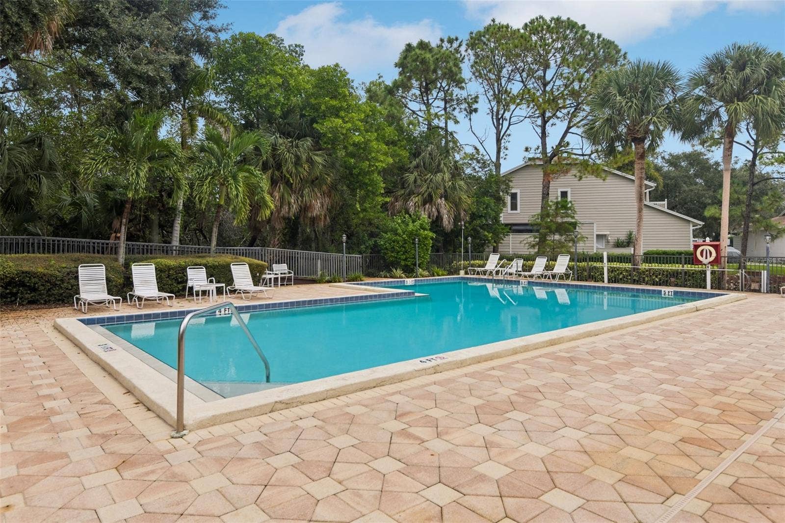 1175 SAN CARLOS AVENUE NE, St Petersburg, FL 33702