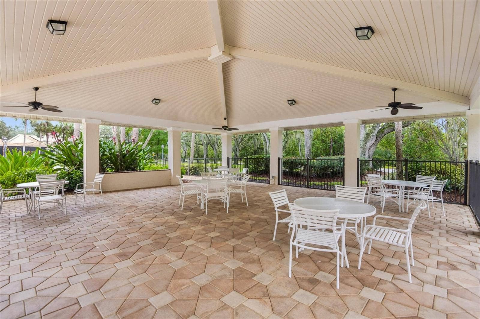 1175 SAN CARLOS AVENUE NE, St Petersburg, FL 33702