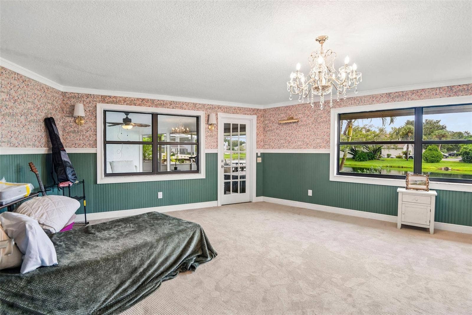 1175 SAN CARLOS AVENUE NE, St Petersburg, FL 33702