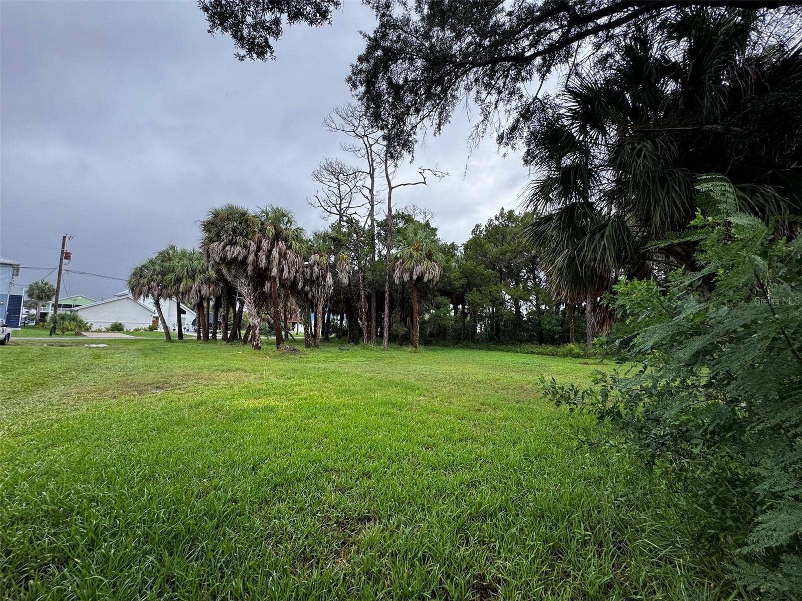 PINEDALE COURT, Hernando Beach, FL 34607 Side View