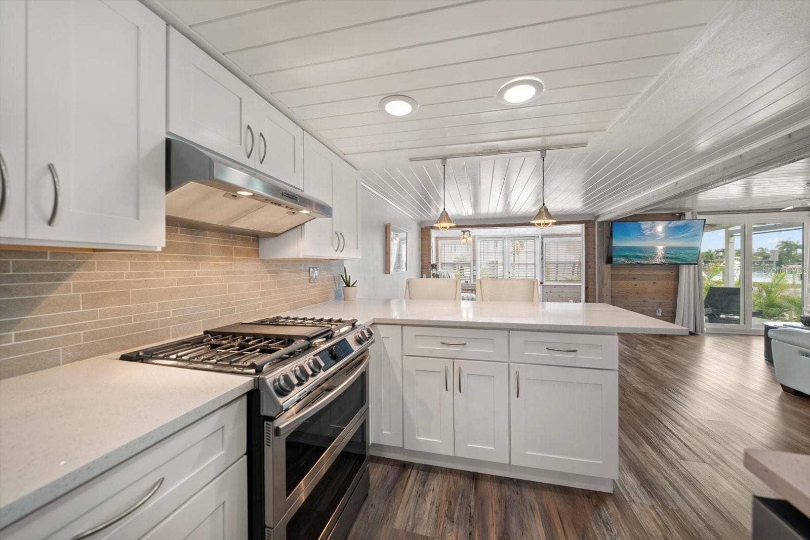 115 99TH AVENUE, Treasure Island, FL 33706 115 99TH AVENUE, Treasure Island, FL 33706