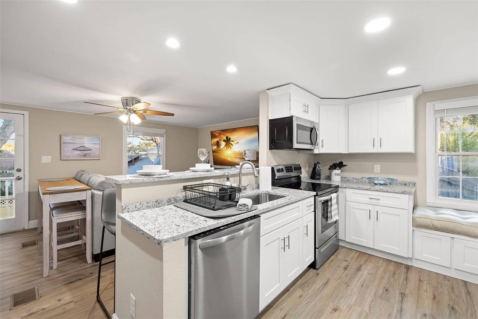 551 OMAHA STREET, Palm Harbor, FL 34683 551 OMAHA STREET, Palm Harbor, FL 34683