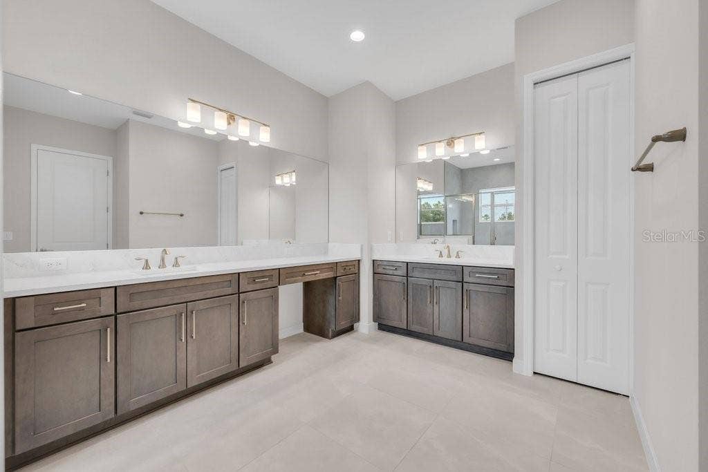 3869 CABERNET TERRACE, Wesley Chapel, FL 33543 3869 CABERNET TERRACE, Wesley Chapel, FL 33543
