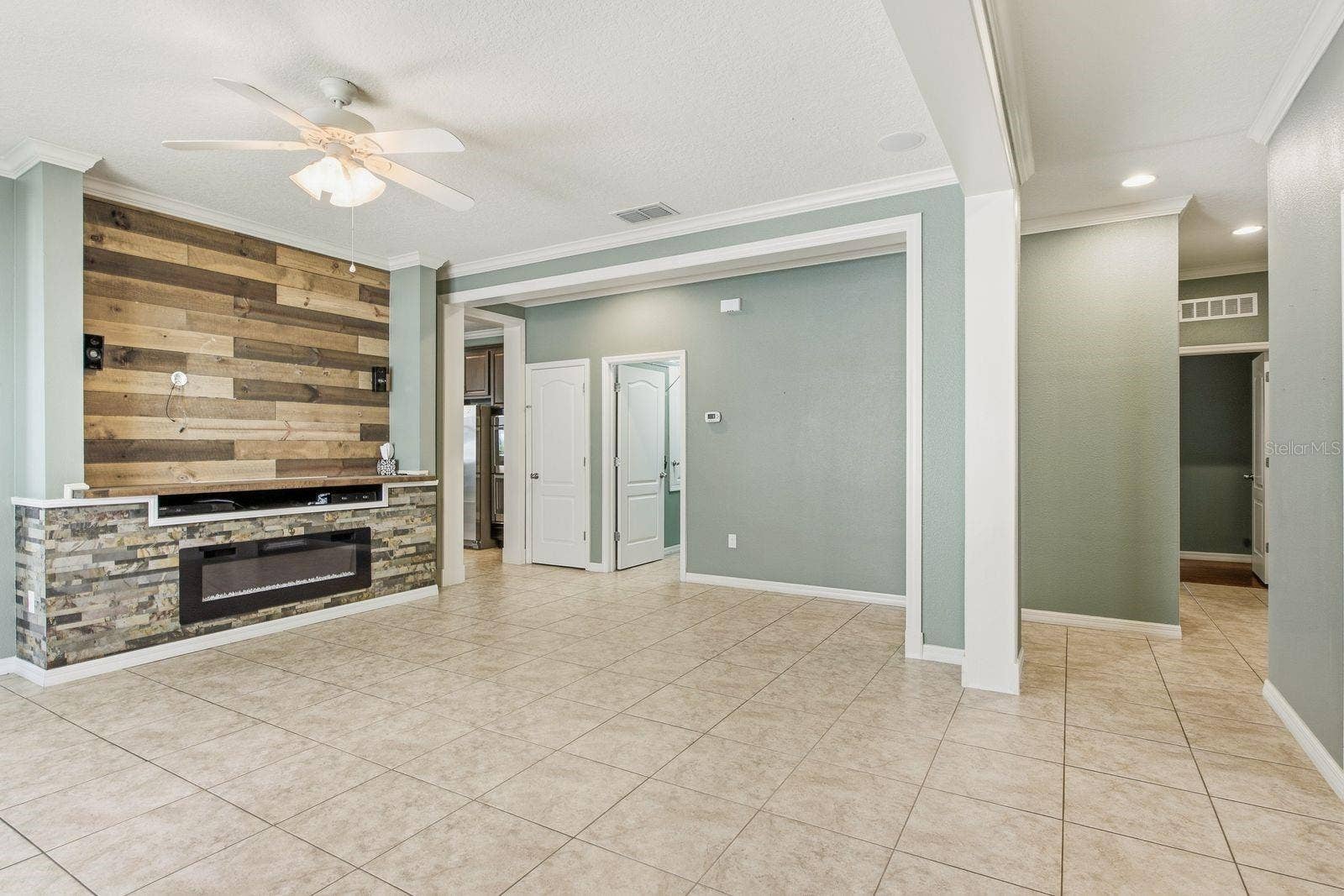 3148 MACINTOSH ROAD, Land O Lakes, FL 34639 3148 MACINTOSH ROAD, Land O Lakes, FL 34639