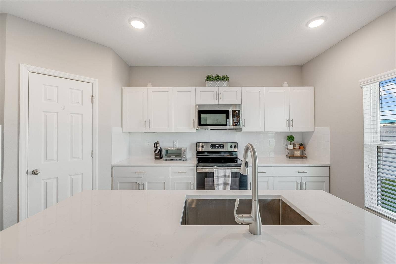 12625 TANNENCREST DRIVE, Riverview, FL 33579 12625 TANNENCREST DRIVE, Riverview, FL 33579