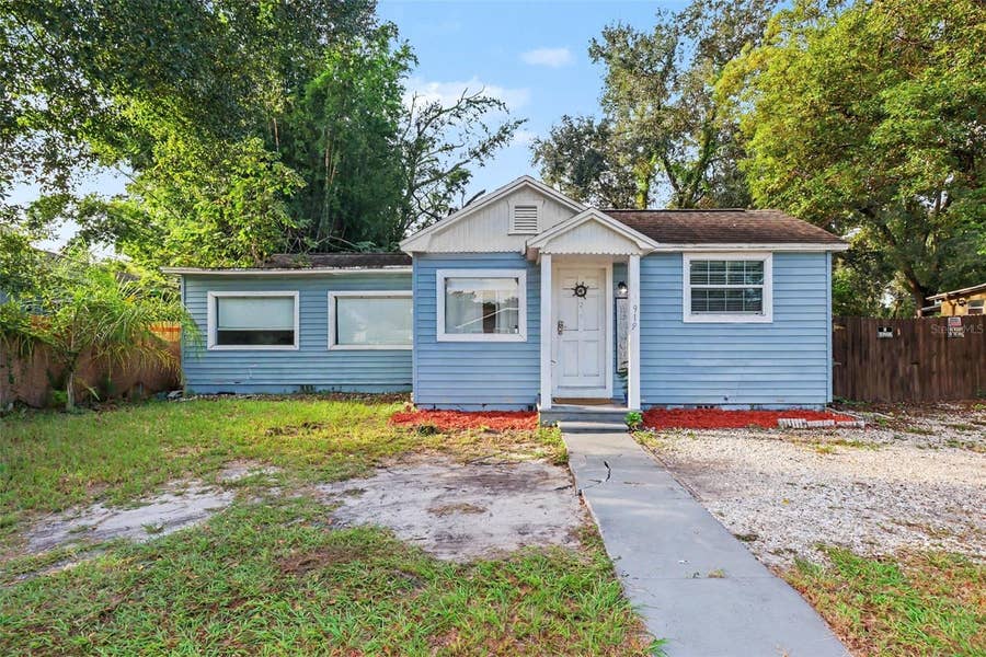 Property photo for 919 E BOUGAINVILLEA AVE, Tampa, FL