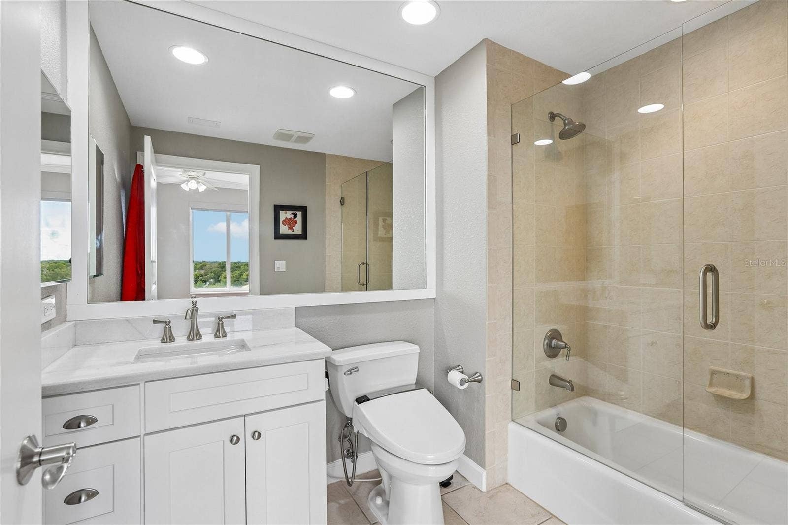 5823 BOWEN DANIEL DRIVE, #601, Tampa, FL 33616 En SUite Bathroom
