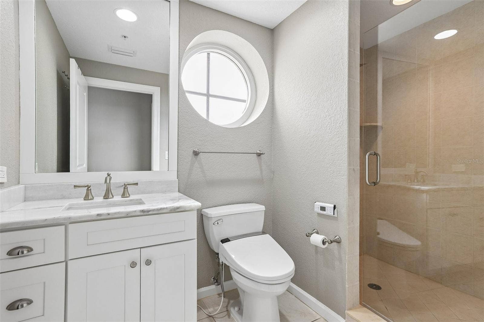 5823 BOWEN DANIEL DRIVE, #601, Tampa, FL 33616 Hall Bathroom