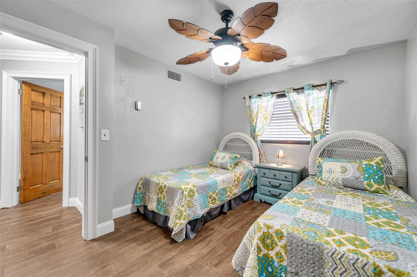 8 CITRUS DRIVE, Palm Harbor, FL 34684 8 CITRUS DRIVE, Palm Harbor, FL 34684