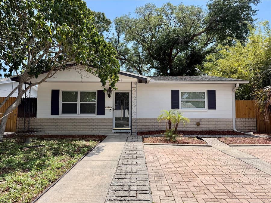 Property photo for 166 SW LINCOLN CIRCLE N, St Petersburg, FL