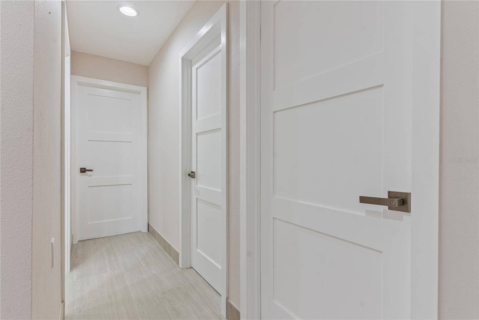 404 HARBOR DRIVE S, Indian Rocks Beach, FL 33785 Hallway