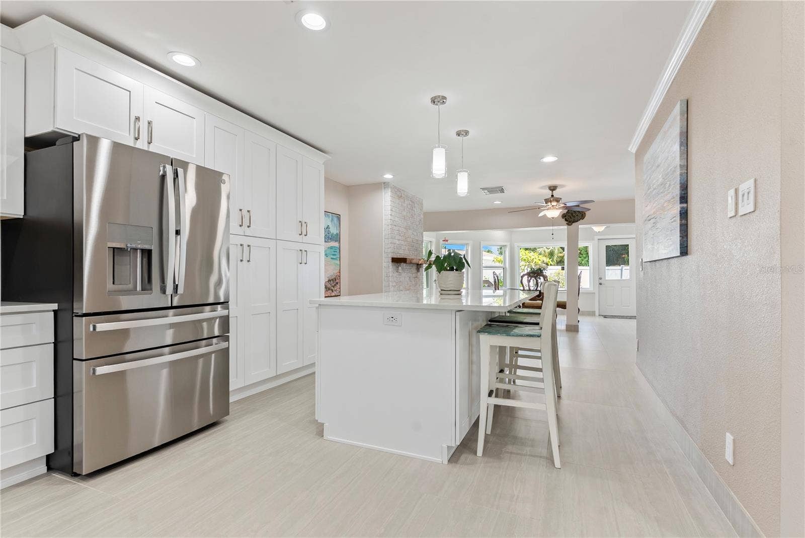 404 HARBOR DRIVE S, Indian Rocks Beach, FL 33785 404 HARBOR DRIVE S, Indian Rocks Beach, FL 33785