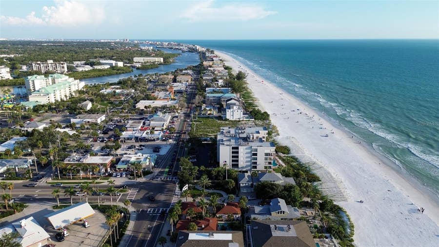 Property photo for 404 HARBOR DRIVE S, Indian Rocks Beach, FL