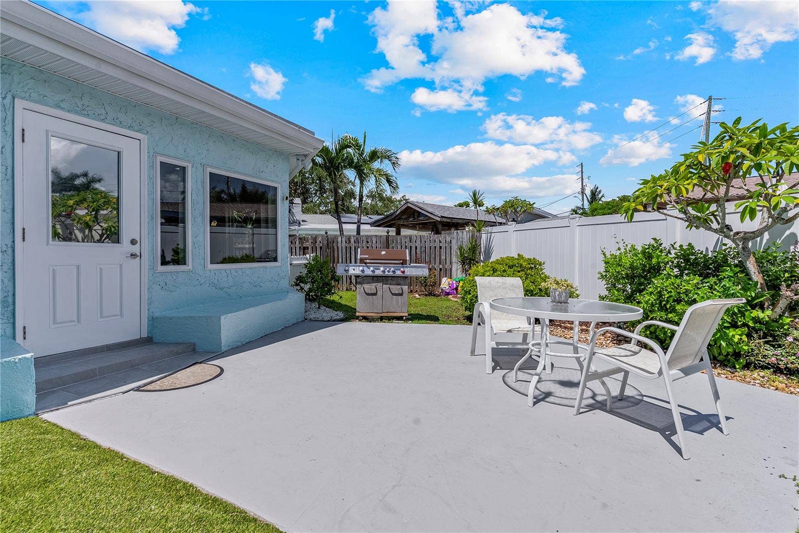 404 HARBOR DRIVE S, Indian Rocks Beach, FL 33785 404 HARBOR DRIVE S, Indian Rocks Beach, FL 33785