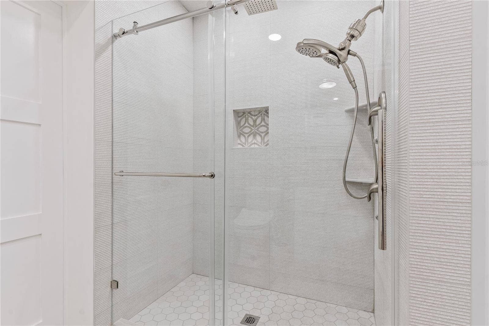 404 HARBOR DRIVE S, Indian Rocks Beach, FL 33785 Guest Bathroom