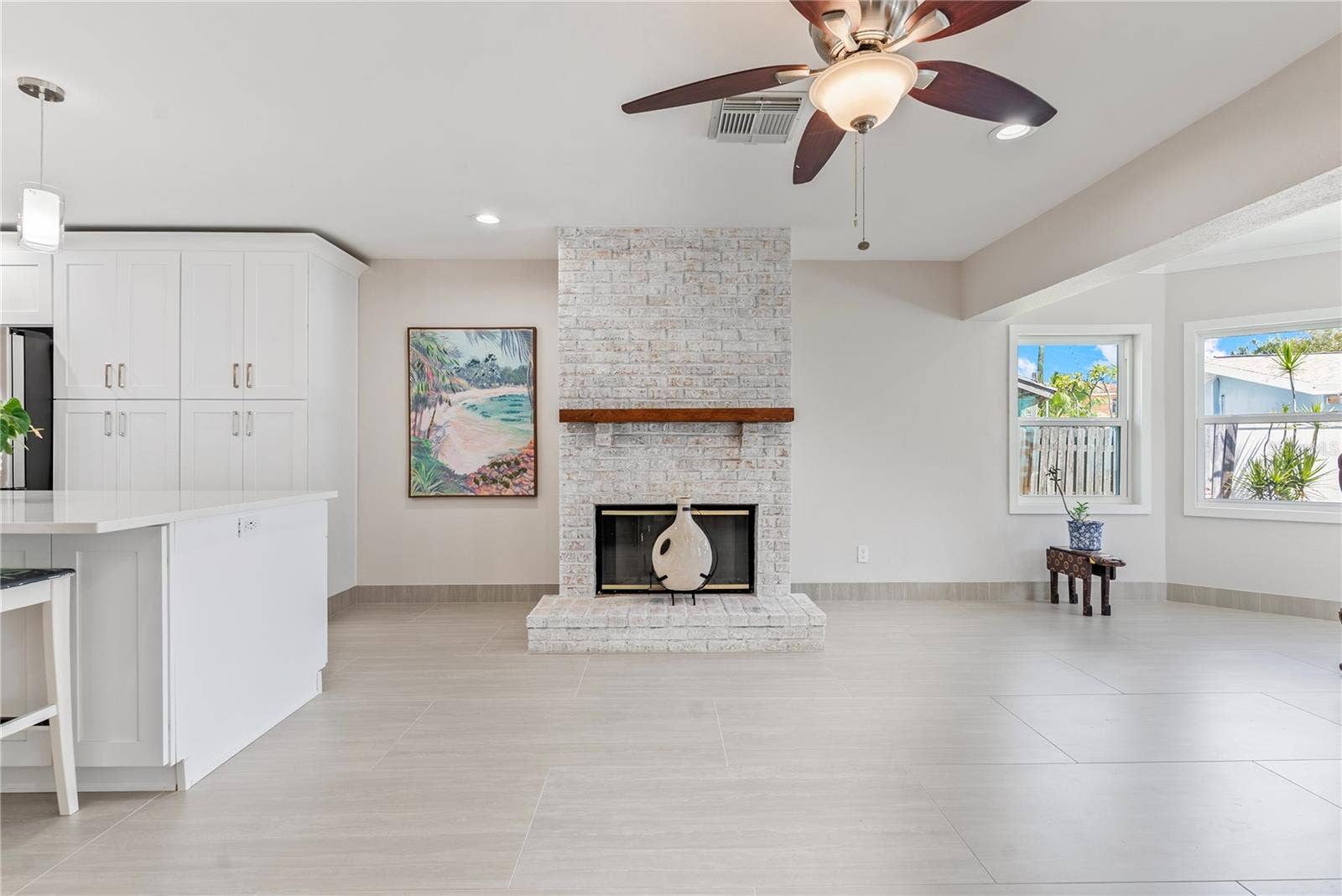 404 HARBOR DRIVE S, Indian Rocks Beach, FL 33785 404 HARBOR DRIVE S, Indian Rocks Beach, FL 33785