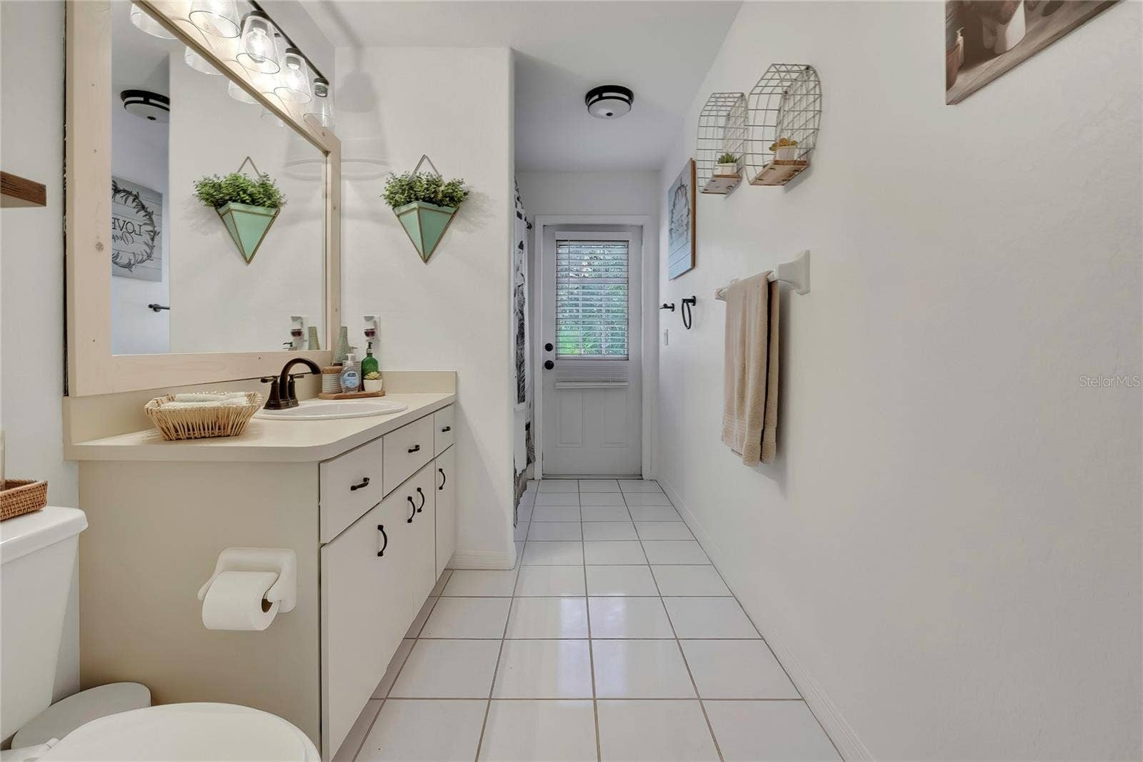 83 OAK VILLAGE BOULEVARD S, Homosassa, FL 34446