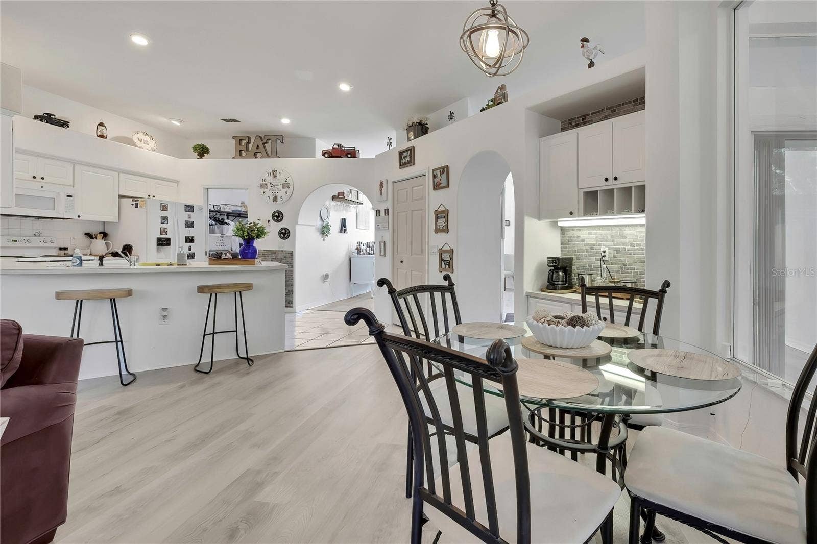 83 OAK VILLAGE BOULEVARD S, Homosassa, FL 34446