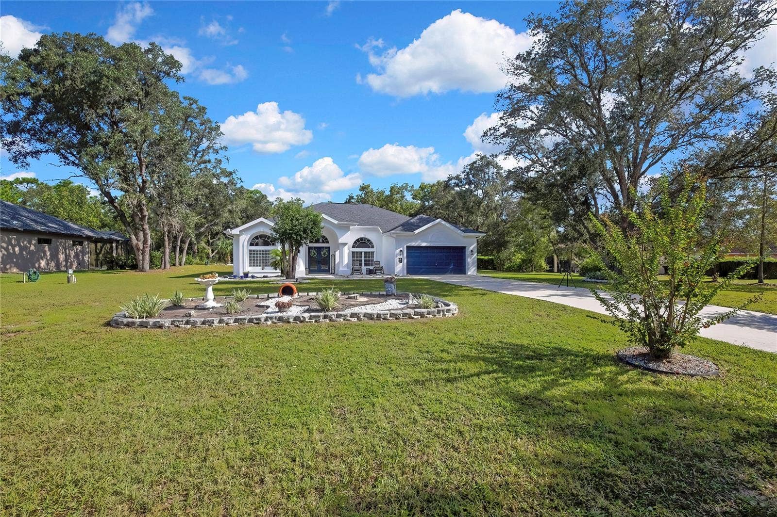 83 OAK VILLAGE BOULEVARD S, Homosassa, FL 34446