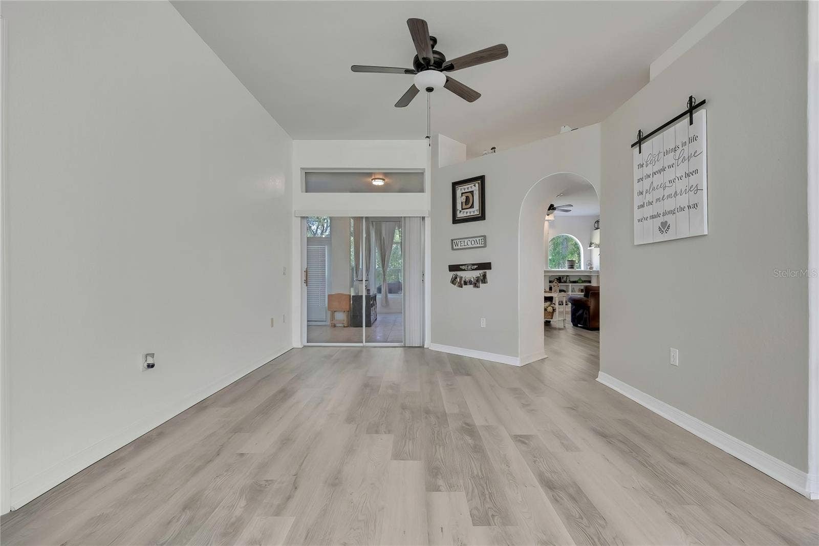 83 OAK VILLAGE BOULEVARD S, Homosassa, FL 34446