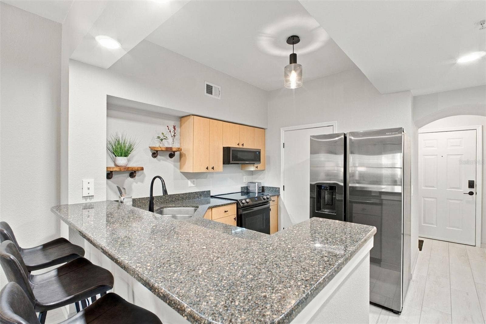 100 4TH AVENUE S, #307, St Petersburg, FL 33701 100 4TH AVENUE S, #307, St Petersburg, FL 33701