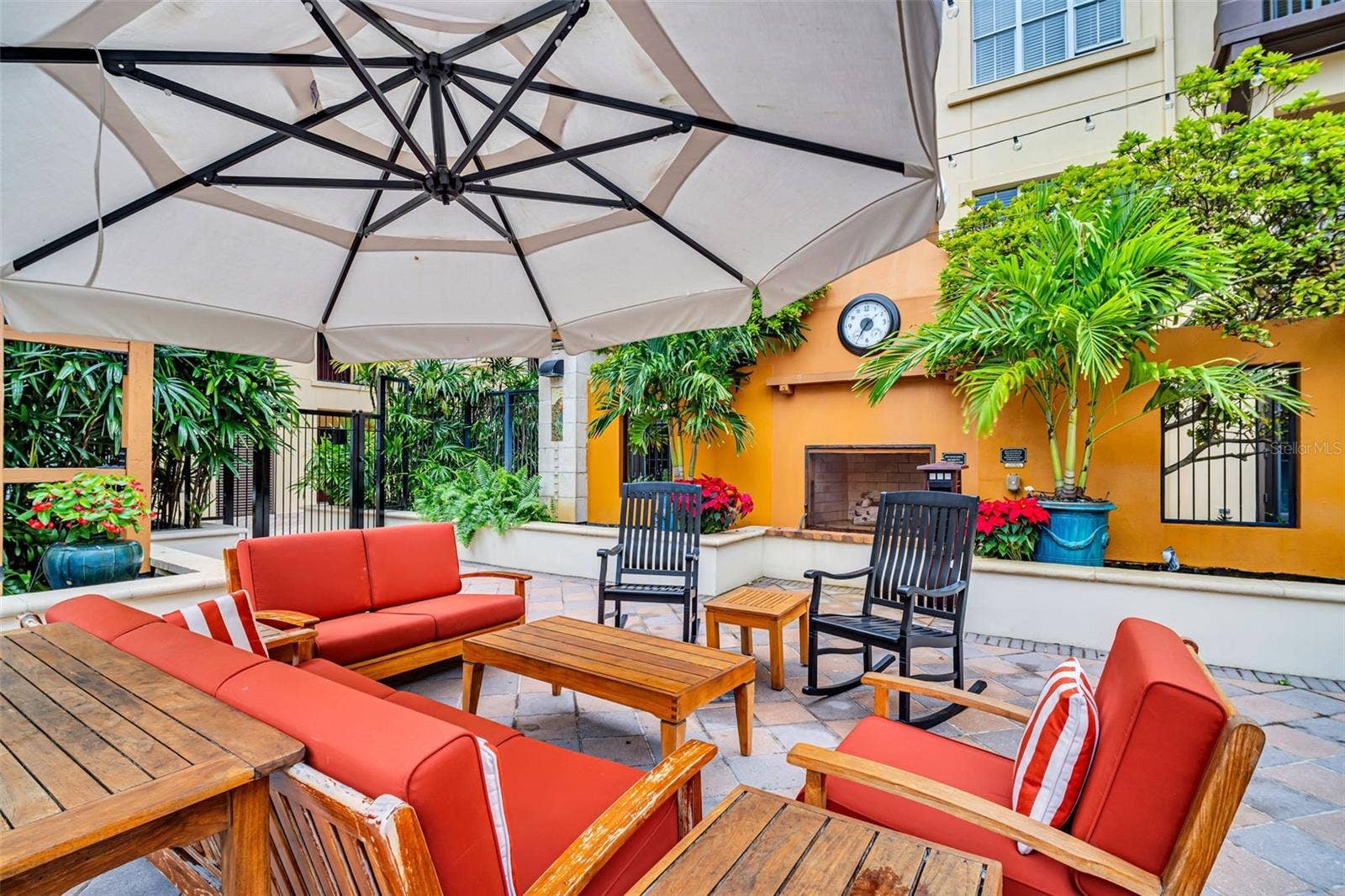 100 4TH AVENUE S, #307, St Petersburg, FL 33701 100 4TH AVENUE S, #307, St Petersburg, FL 33701