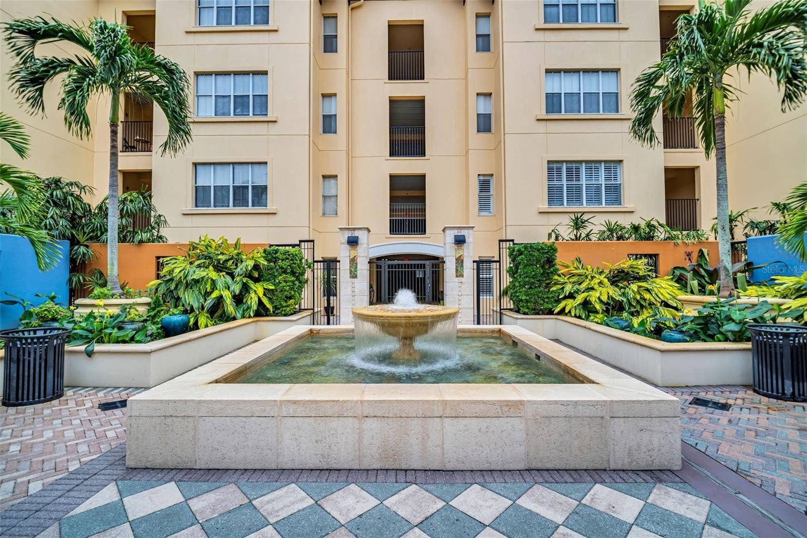 100 4TH AVENUE S, #307, St Petersburg, FL 33701 100 4TH AVENUE S, #307, St Petersburg, FL 33701