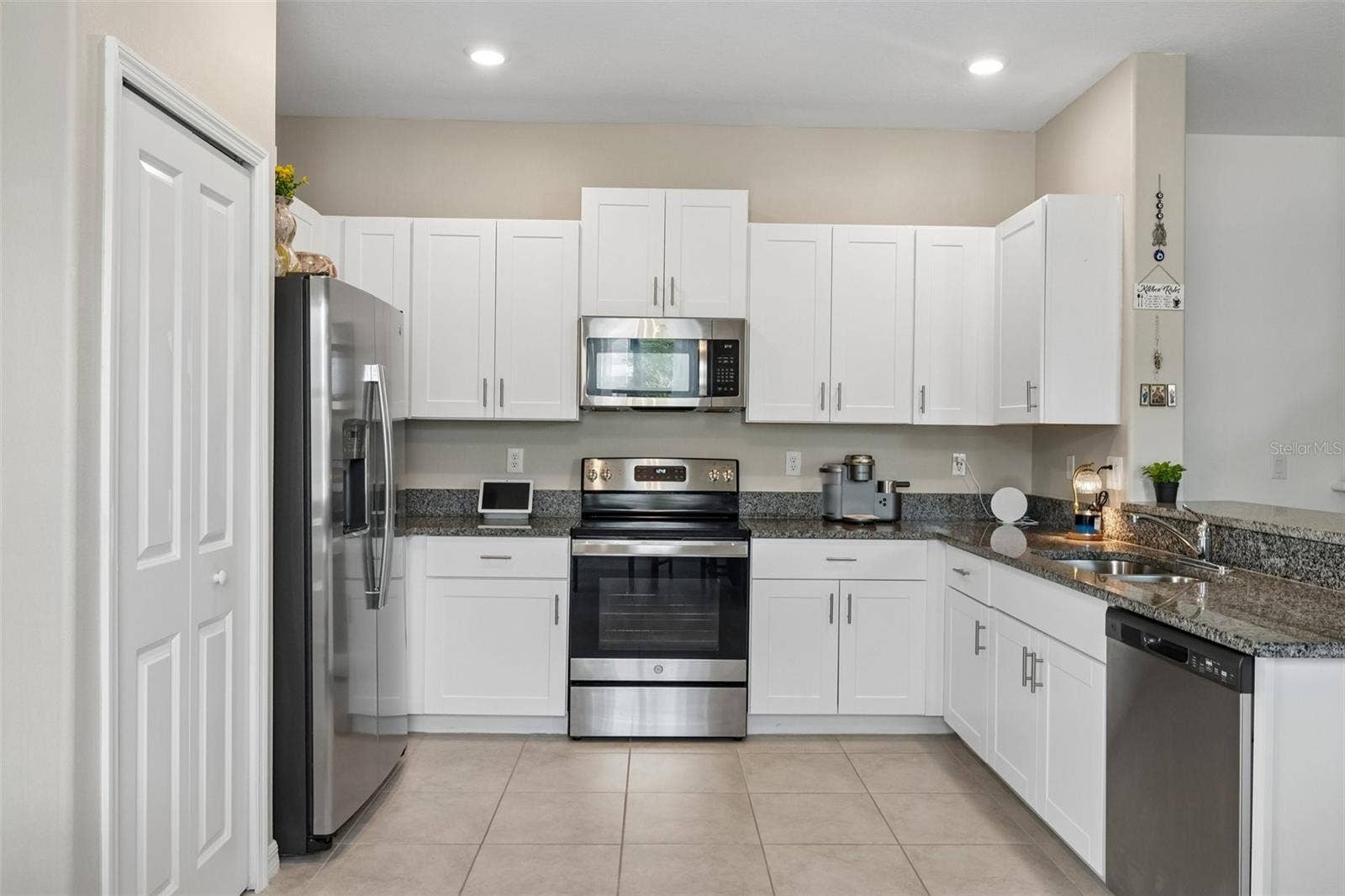 5111 FORUM BOULEVARD, Holiday, FL 34690 5111 FORUM BOULEVARD, Holiday, FL 34690