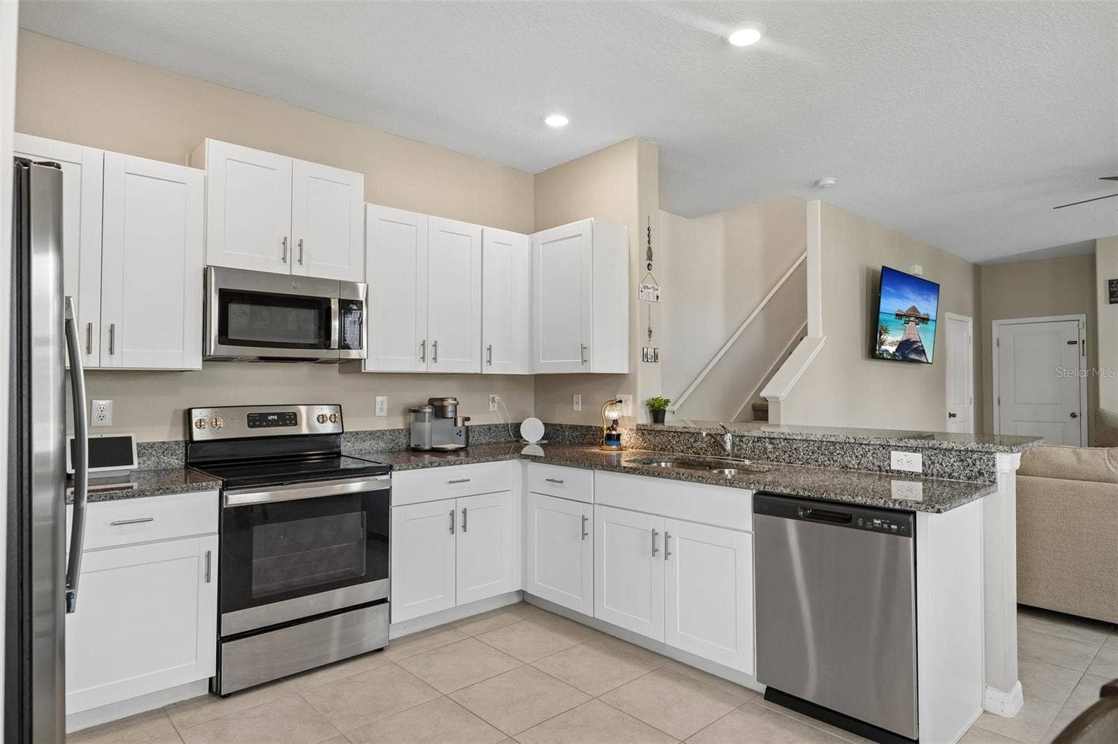 5111 FORUM BOULEVARD, Holiday, FL 34690 5111 FORUM BOULEVARD, Holiday, FL 34690