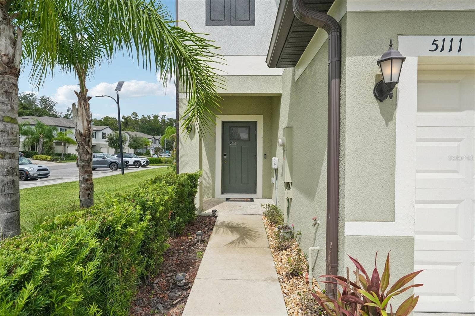 5111 FORUM BOULEVARD, Holiday, FL 34690 5111 FORUM BOULEVARD, Holiday, FL 34690