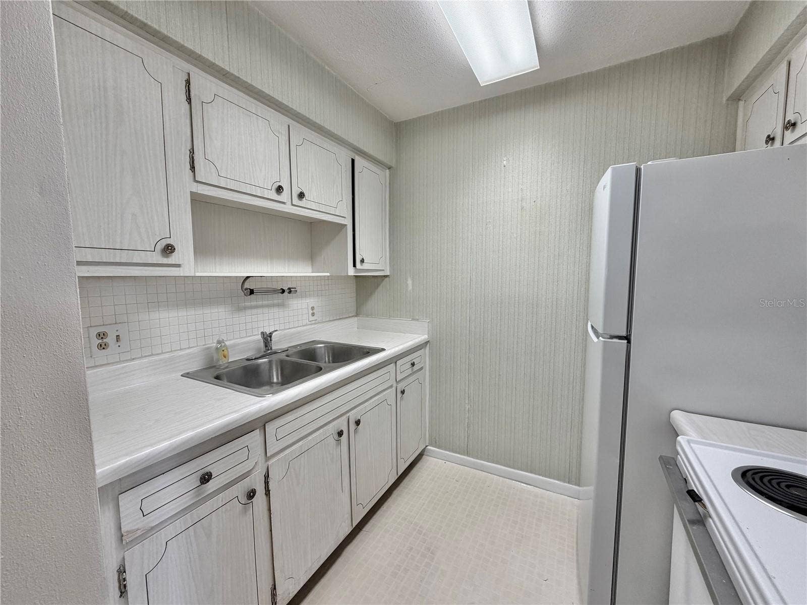2344 SHELLEY STREET, #12, Clearwater, FL 33765 Kitchen