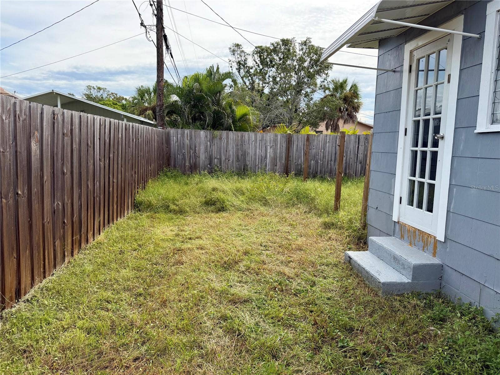 301 80TH AVENUE NE, St Petersburg, FL 33702