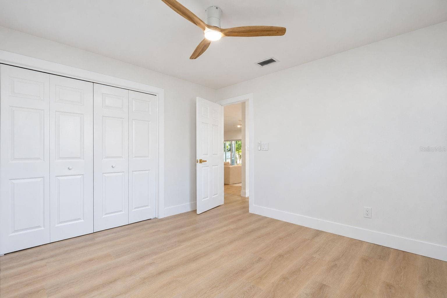 1785 ALBEMARLE ROAD, Clearwater, FL 33764 1785 ALBEMARLE ROAD, Clearwater, FL 33764